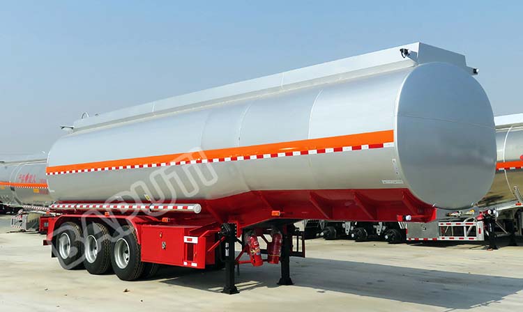 China chemical tanker trailer