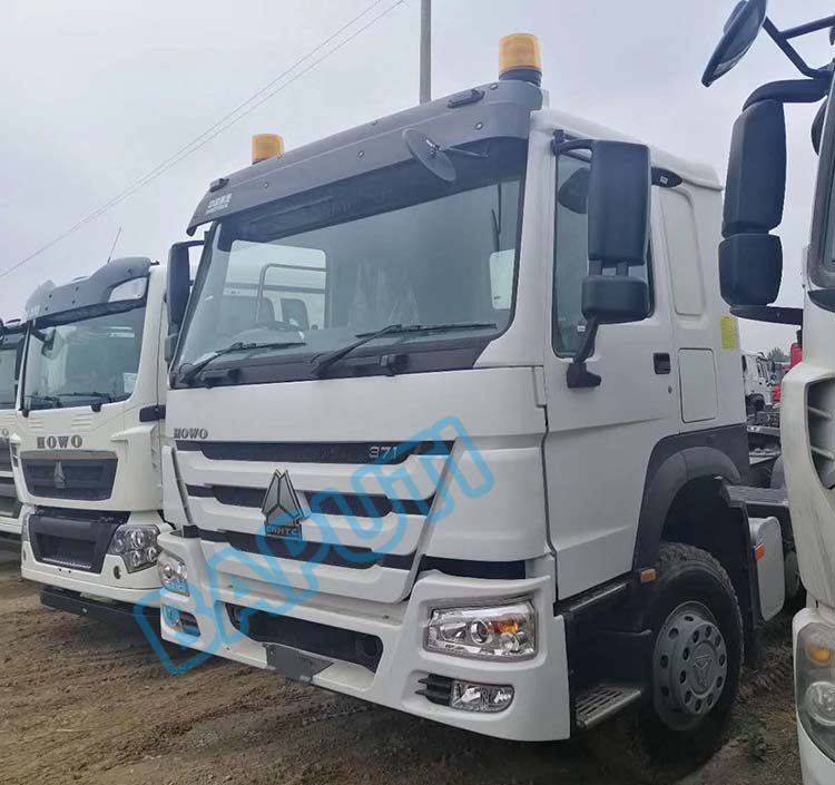 HOWO TRACTOR TRUCK FOR SALE