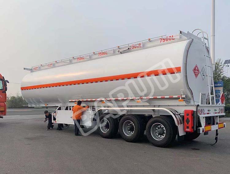 3 Axle Oil Tanker Trailer for Sale