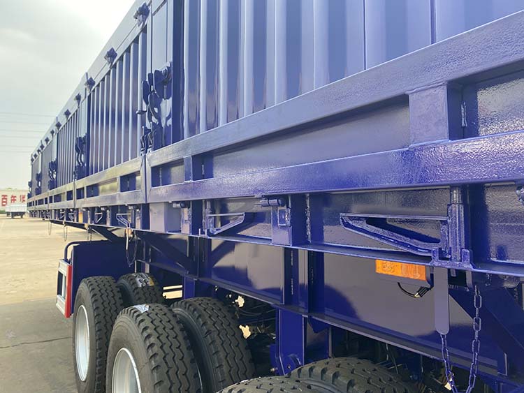 side tipper trailer detail