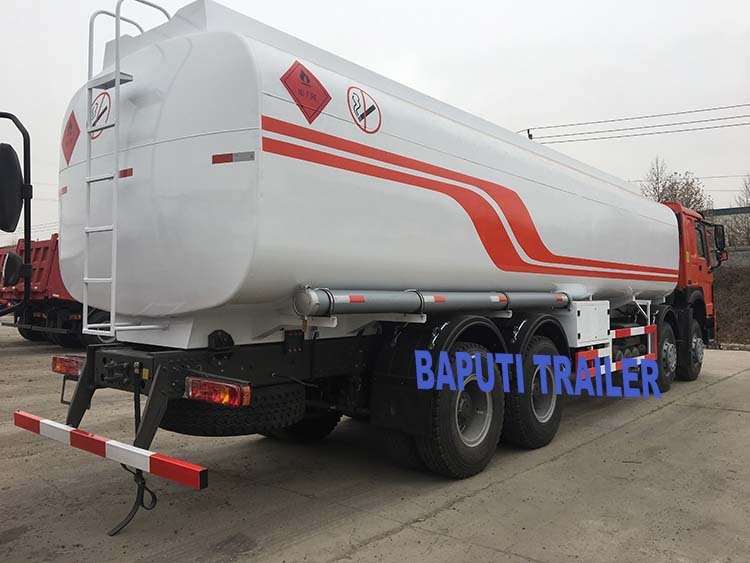 25000 L fuel tanker truck