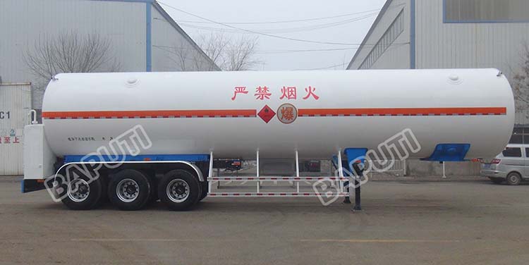Liquid nature gas tanker trailer