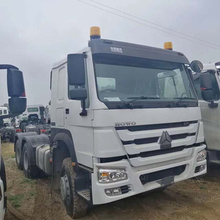 SINOTRUK HOWO 371HP Tractor Truck