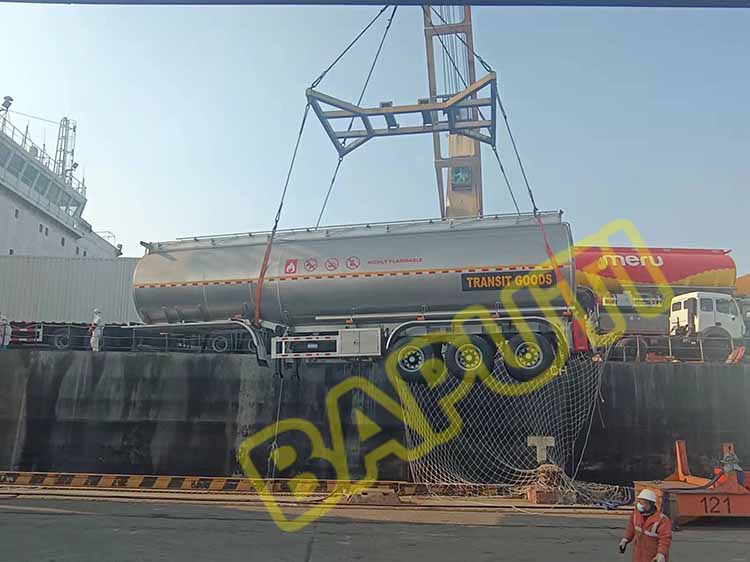 Tri-axle 45,000litres Aluminum Trailer